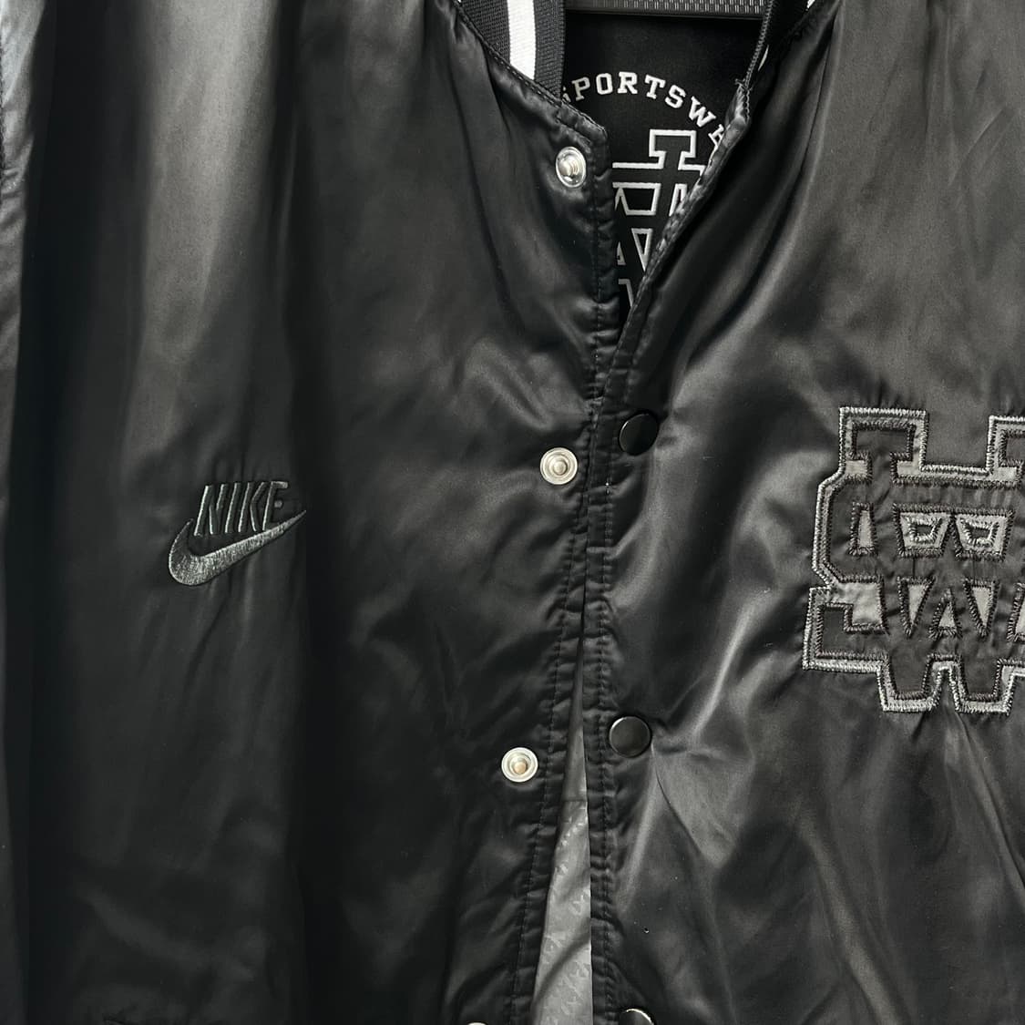 나이키 사틴 바시티 자켓 블랙 XL 상품이미지3