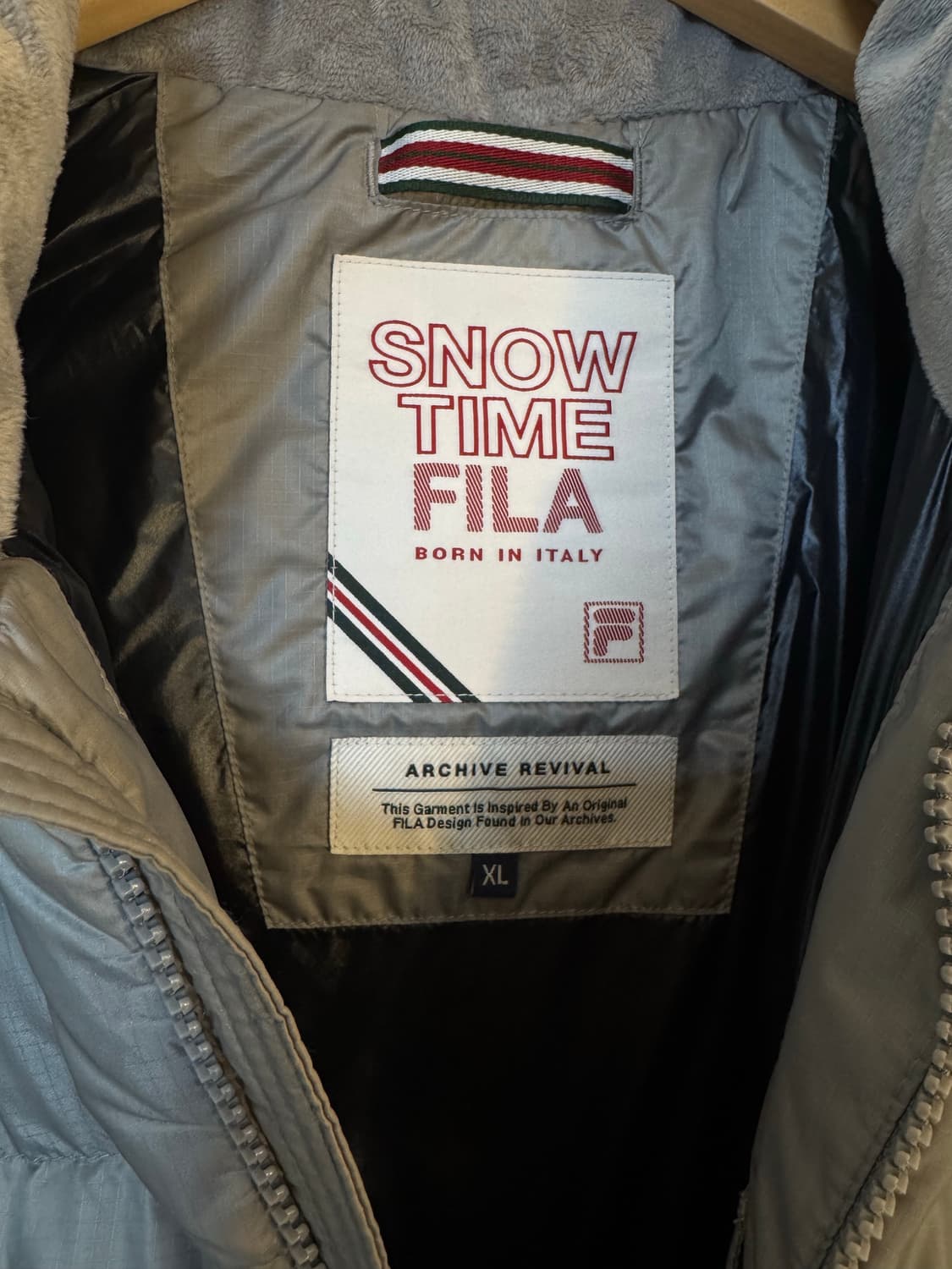 [XL]휠라 FILA 퍼텍스 유니 플로우 다운 패딩 그레이 상품이미지4