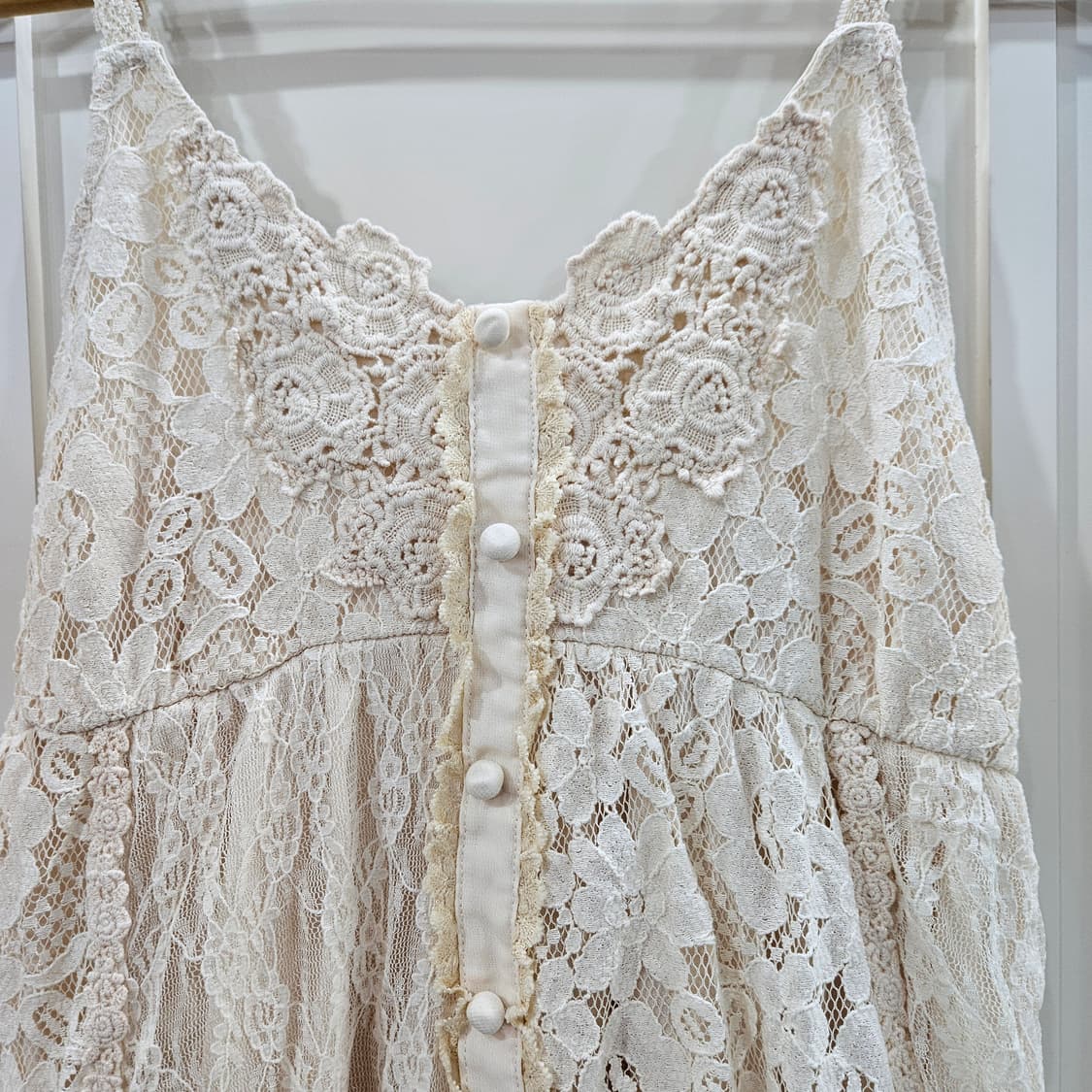 axes femme(엑시즈팜)아이보리 레이스 원피스 상품이미지3