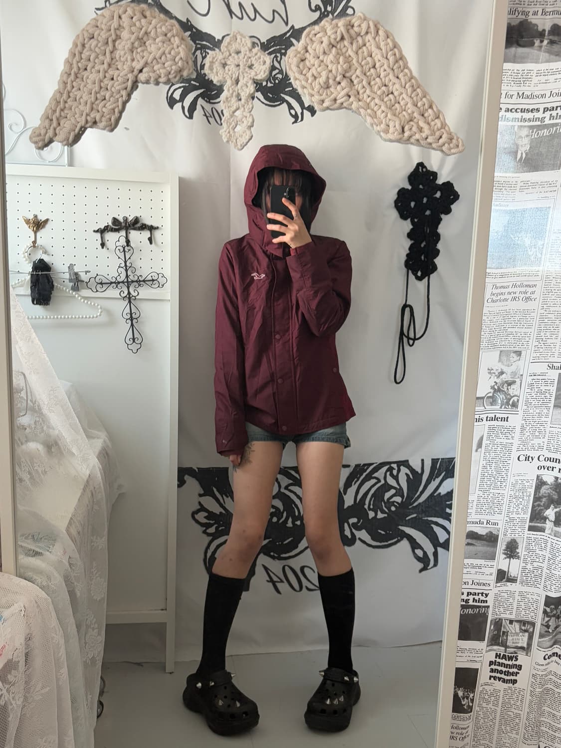 • Hollister Burgundy Windbreaker 상품이미지8