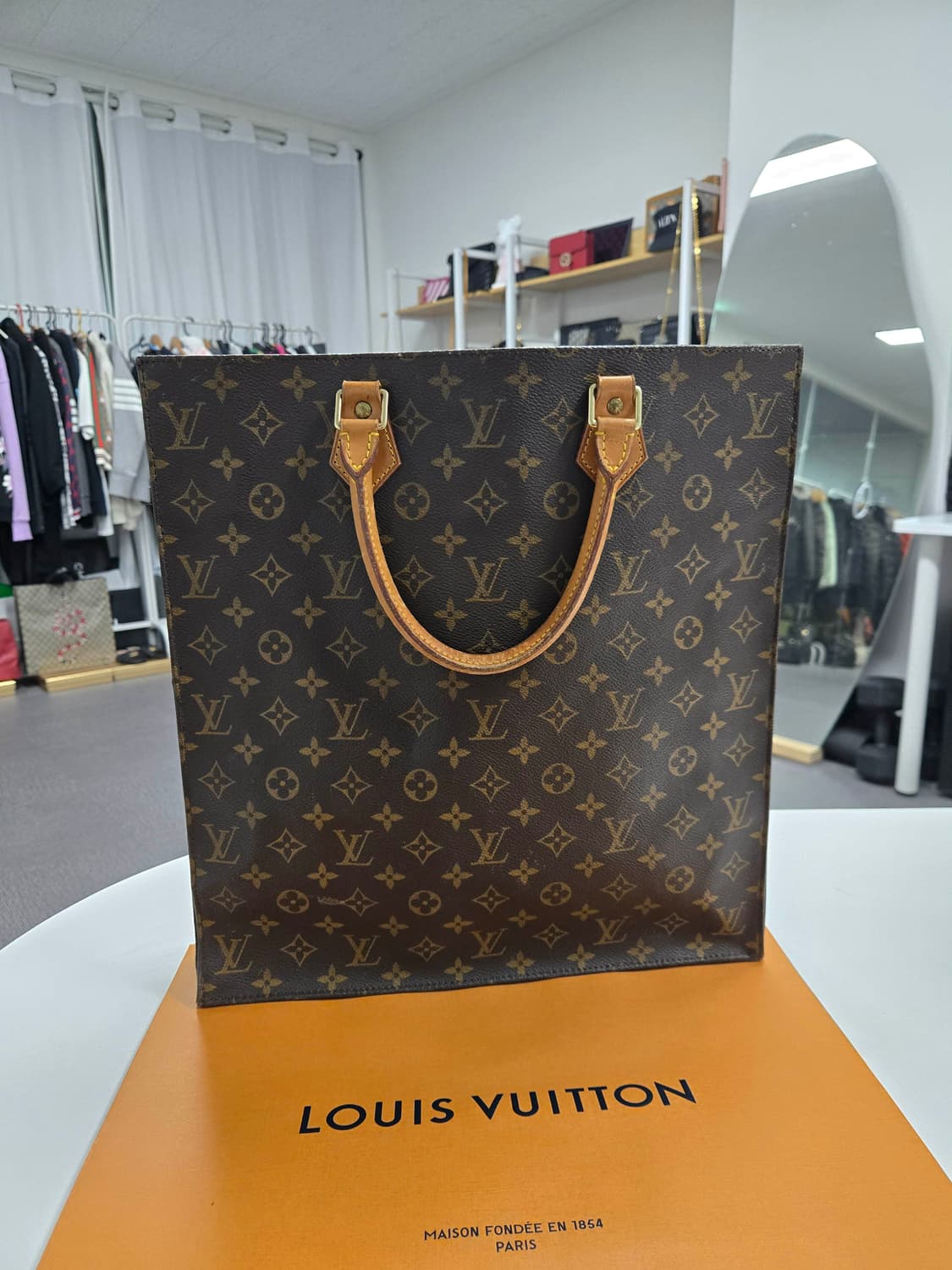 [50%세일] 루이비통 삭플라 토트백 상품이미지1