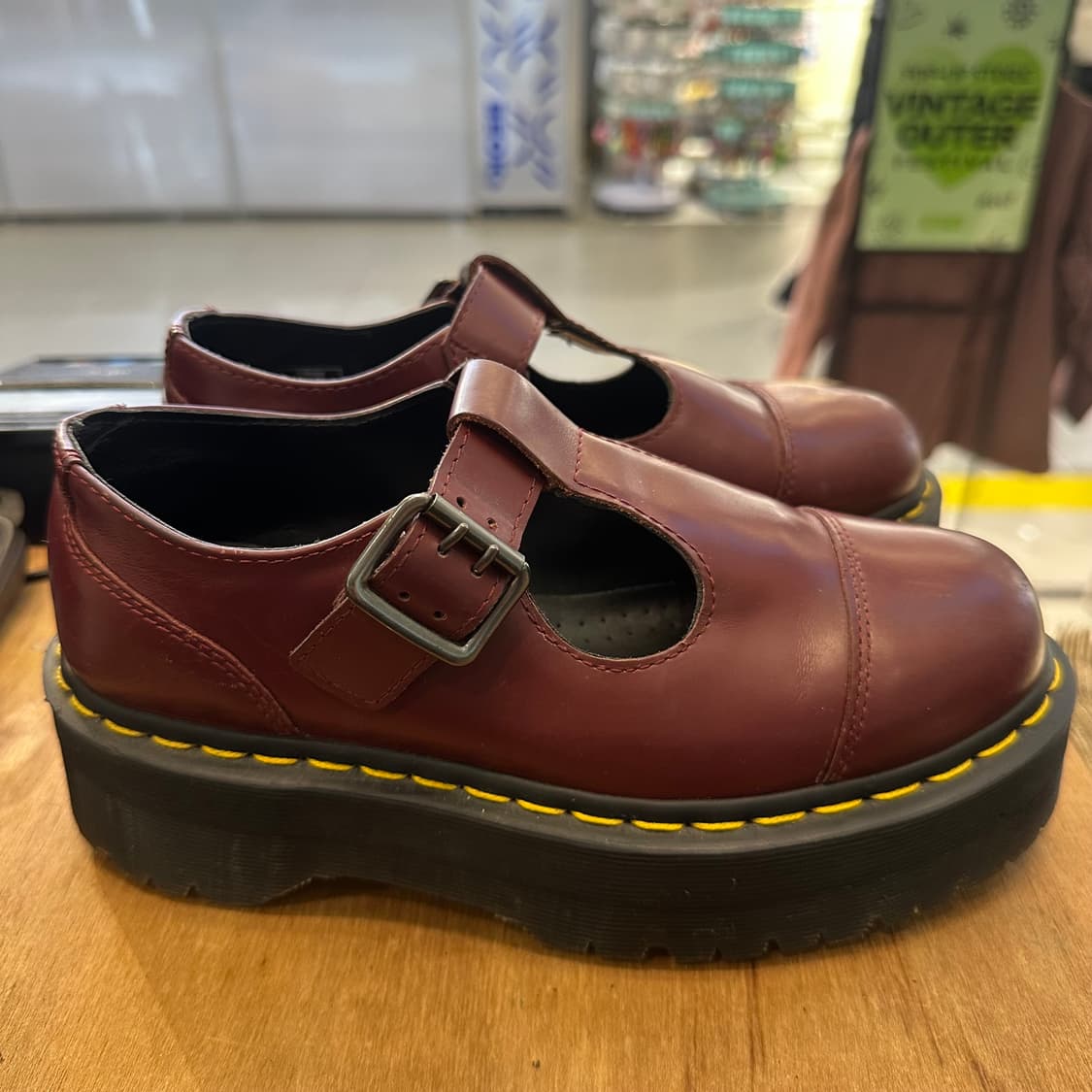 닥터마틴 메리제인 쿼드 ‘버건디’ 상품이미지5