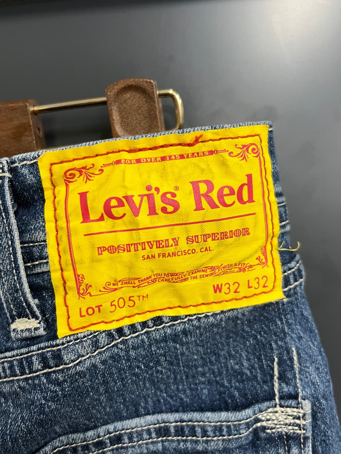 Levis Red 리바이스 레드 505 레귤러 스트레이트 데님 팬츠 상품이미지3
