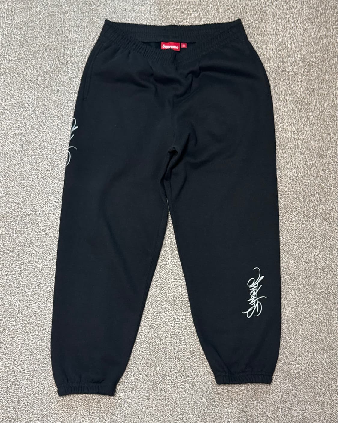 [M] 슈프림 태그 스웻팬츠 블랙 상품이미지2