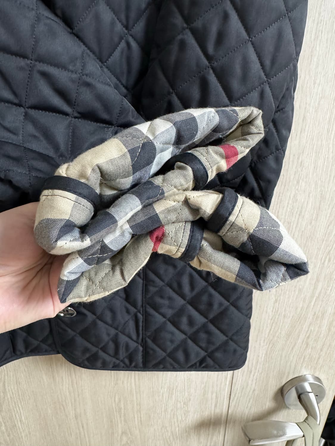 버버리 브릿 퀼팅 자켓 블랙 M 상품이미지4