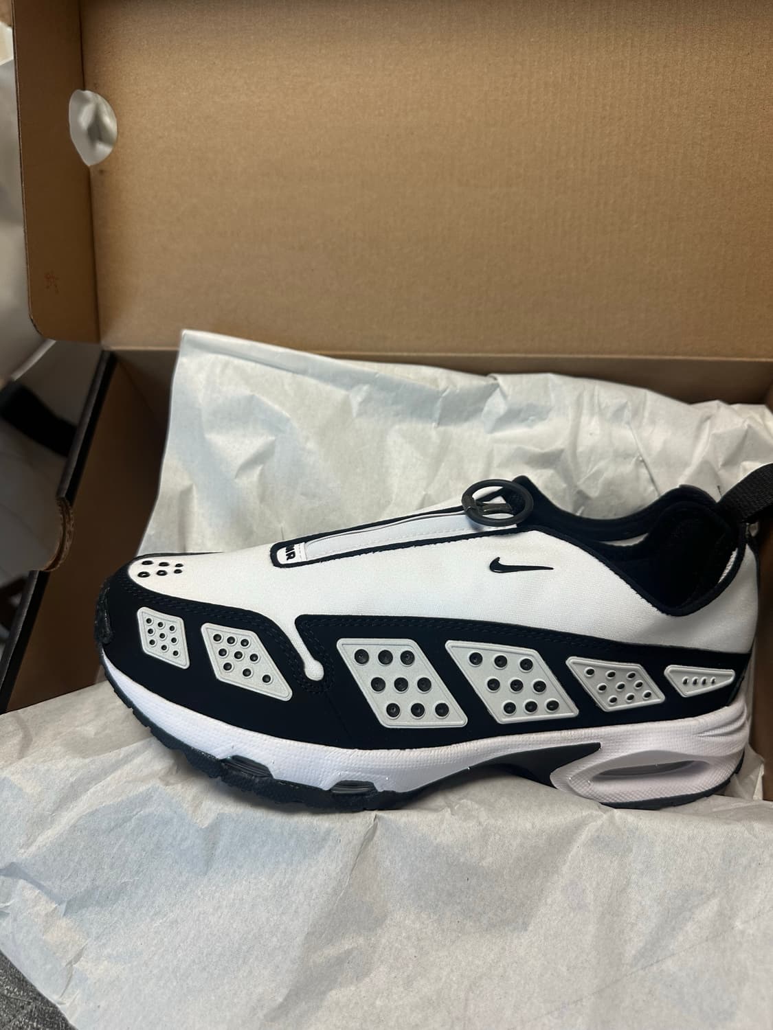 (W) 나이키 에어맥스 SNDR 화이트 앤 블랙 상품이미지1