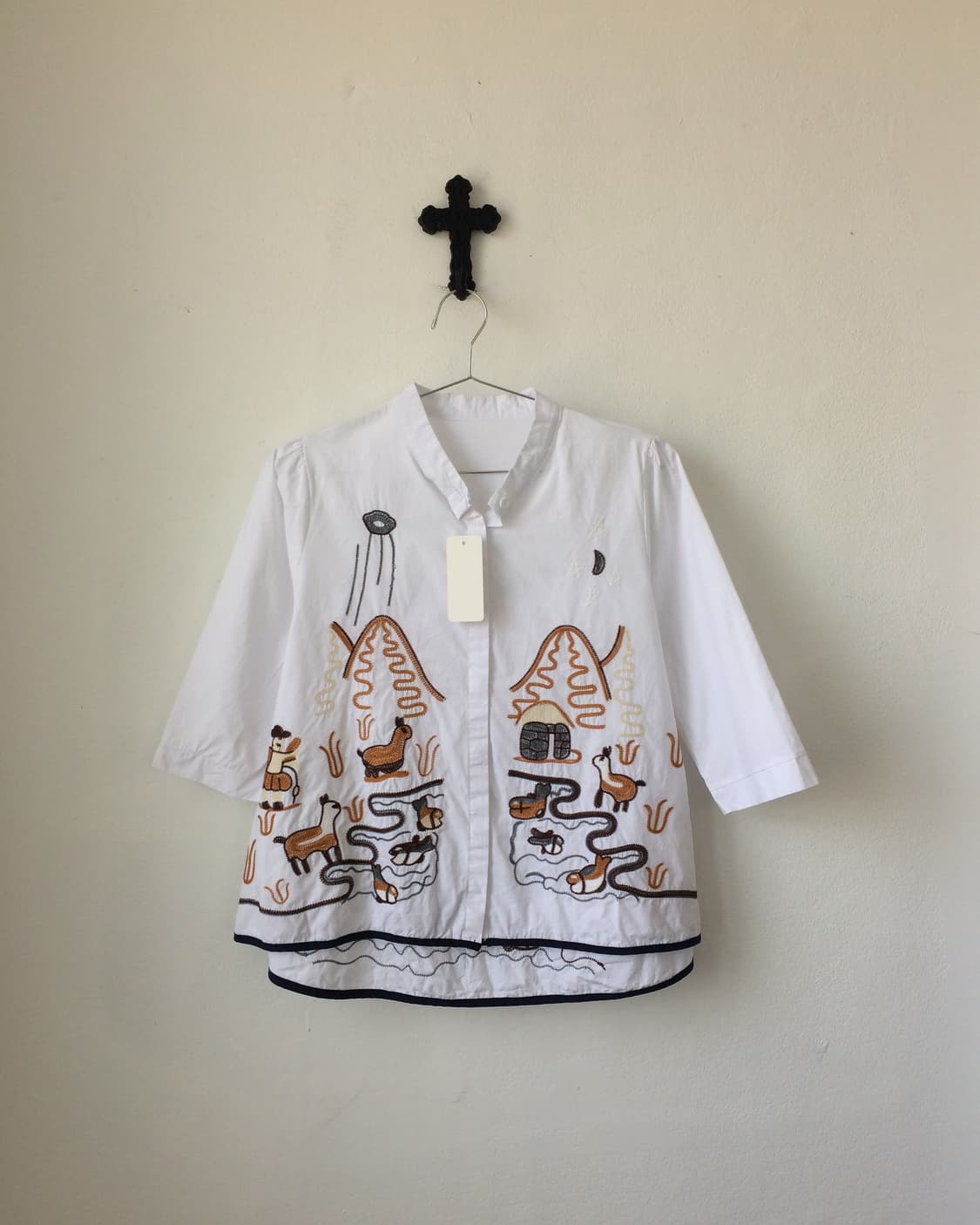 Lama embroidery pattern blouse 상품이미지2