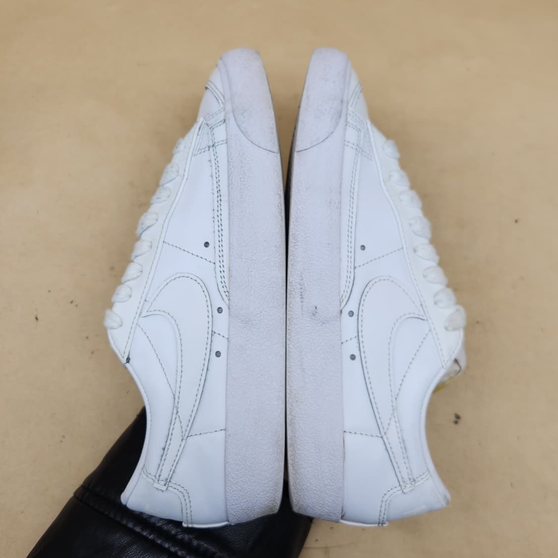 나이키 블레이저 로우 77 여성스니커즈235 상품이미지5