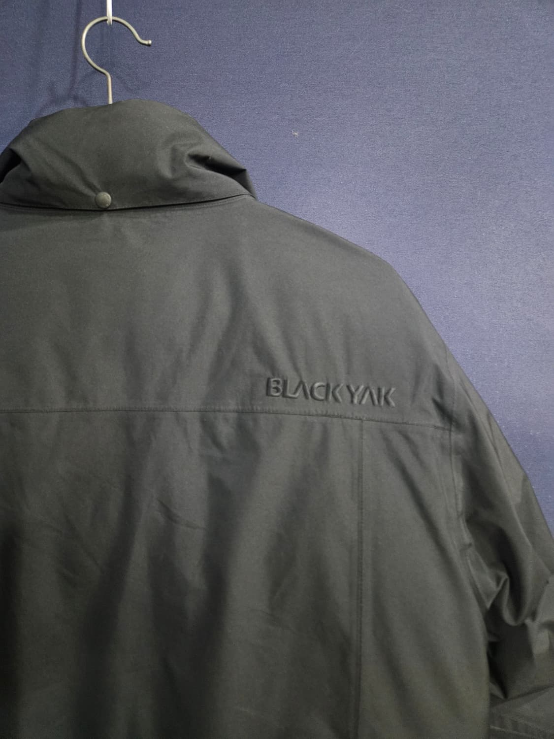 블랙야크 고어텍스 차콜컬러 남성 110~115 구스다운 패딩  상품이미지9