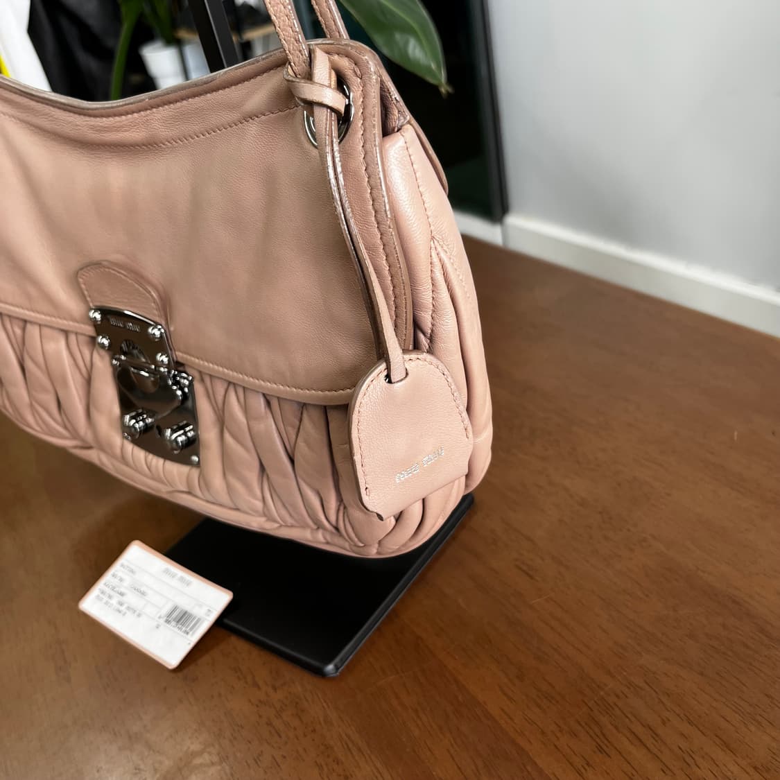 미우미우 마테라쎄 체인 숄더백 상품이미지4