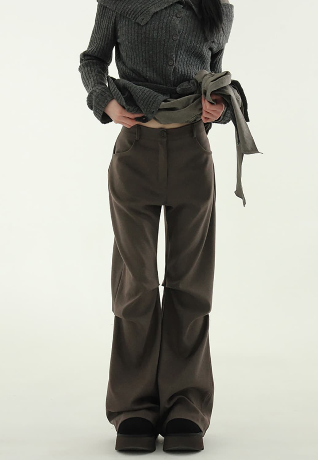 로컬맨션 백 버튼 핀턱 부츠컷 슬랙스 팬츠 바지 상품이미지1