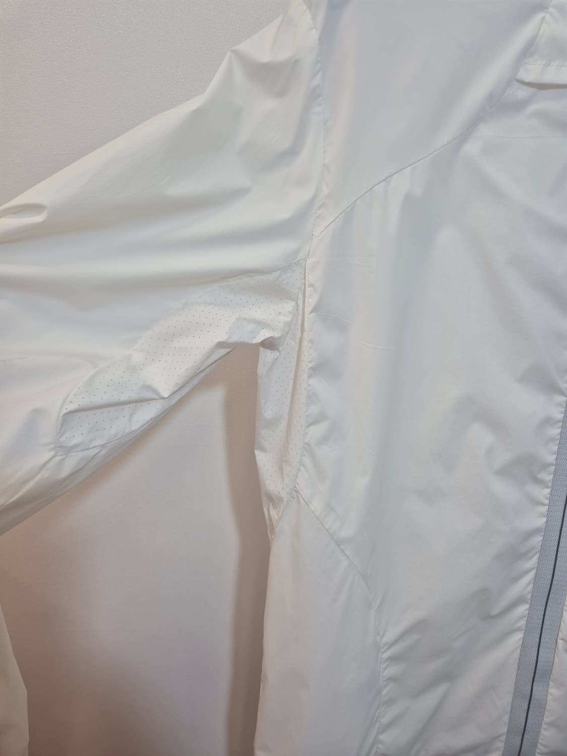 장 미셸 바스키아의 화이트 바람막이 100 사이즈   상품이미지4