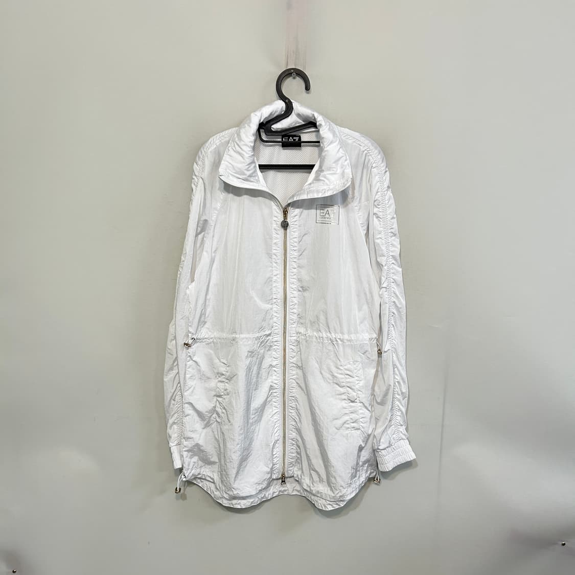 엠포리오 아르마니 EA7 바람막이 L 여성 상품이미지1