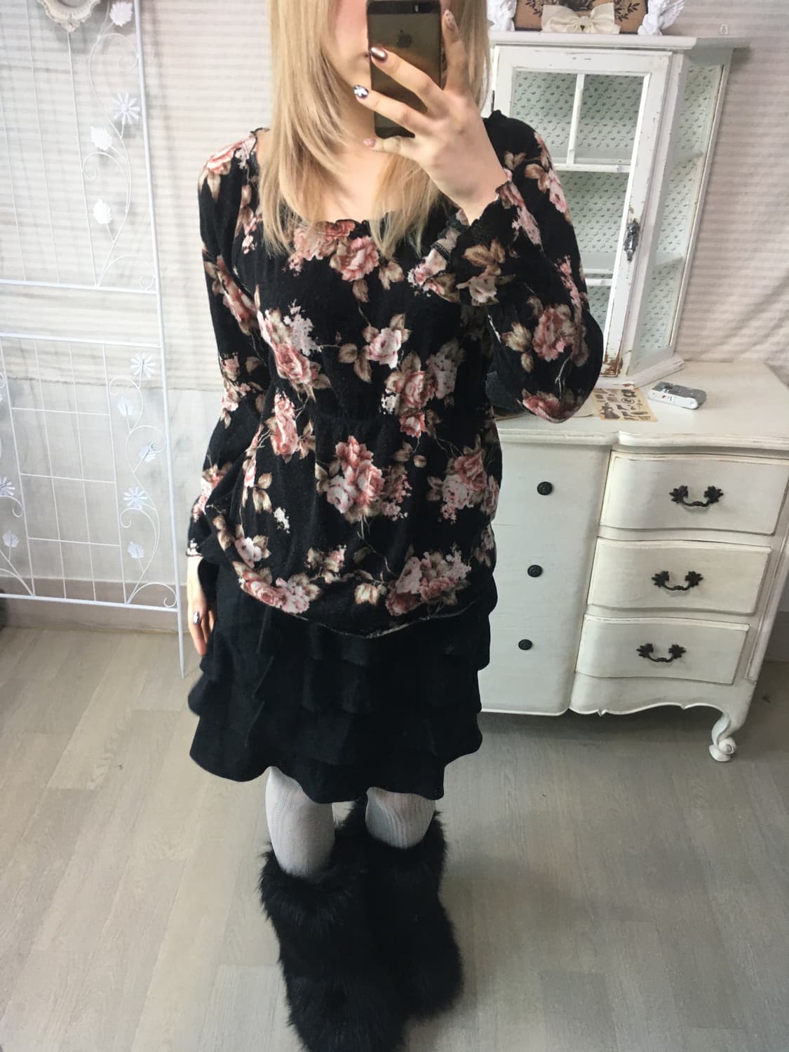 빈티지 블랙 플라워 롱슬리브 블라우스 상품이미지3