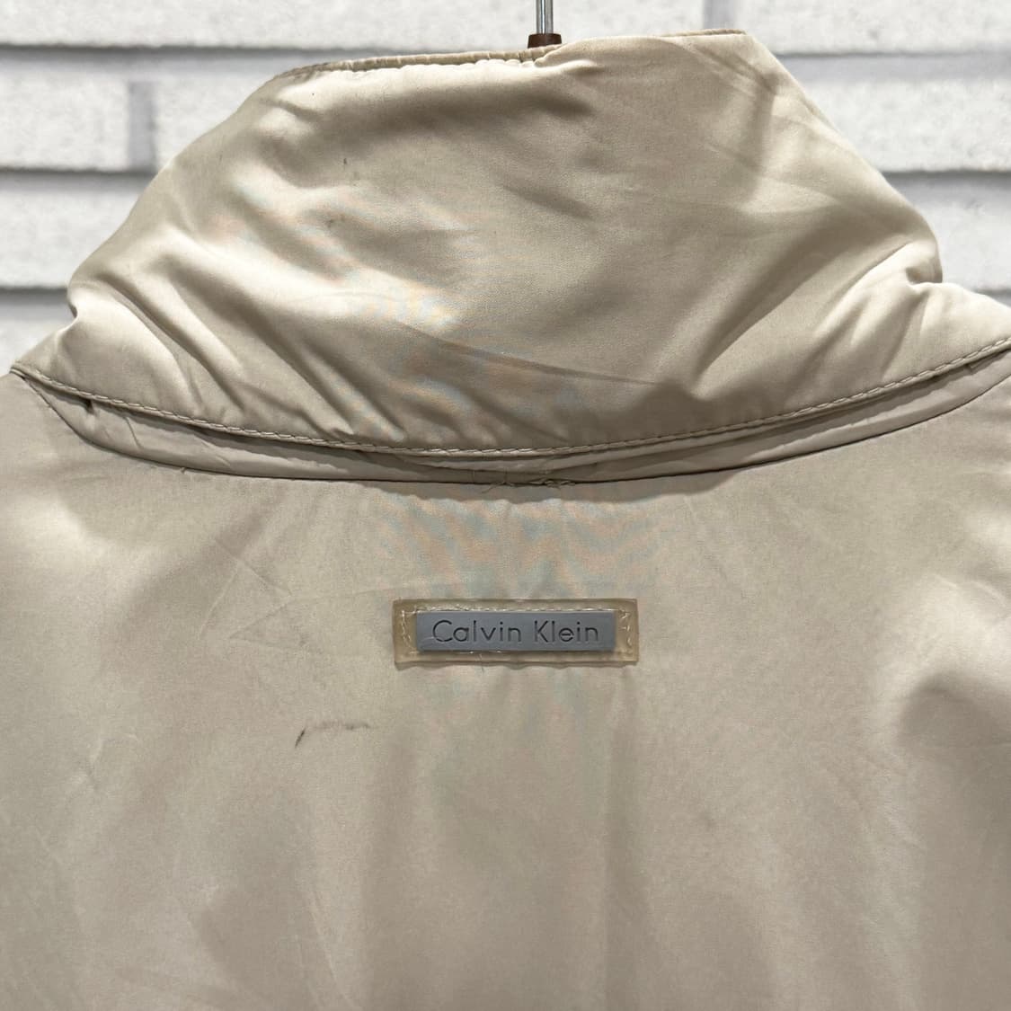 Calvin Klein 캘빈클라인 풀집업 윈드브레이커 후드내장 디테일 상품이미지5
