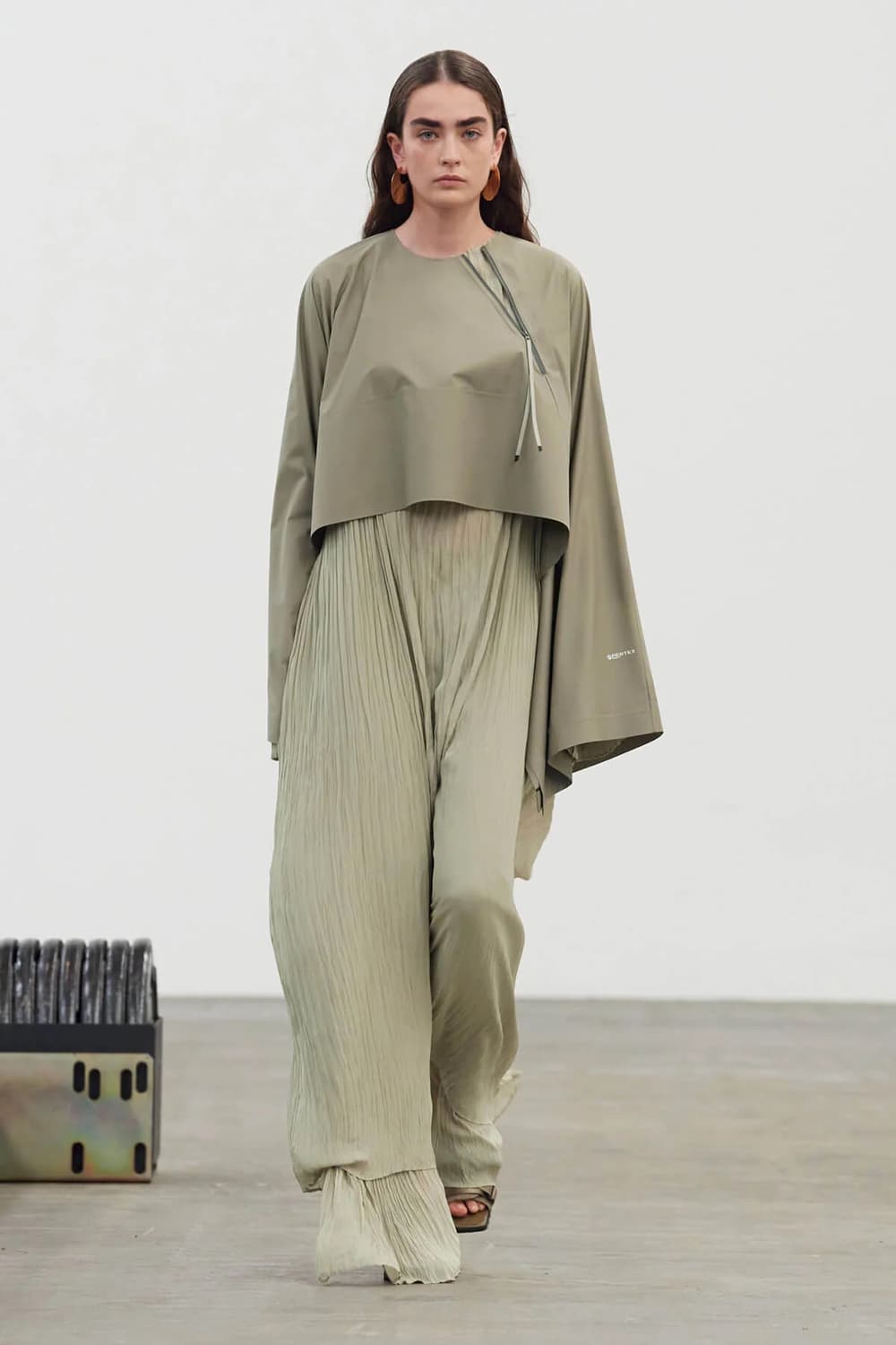 Pertex Bell Sleeve Poncho (Black) 상품이미지3