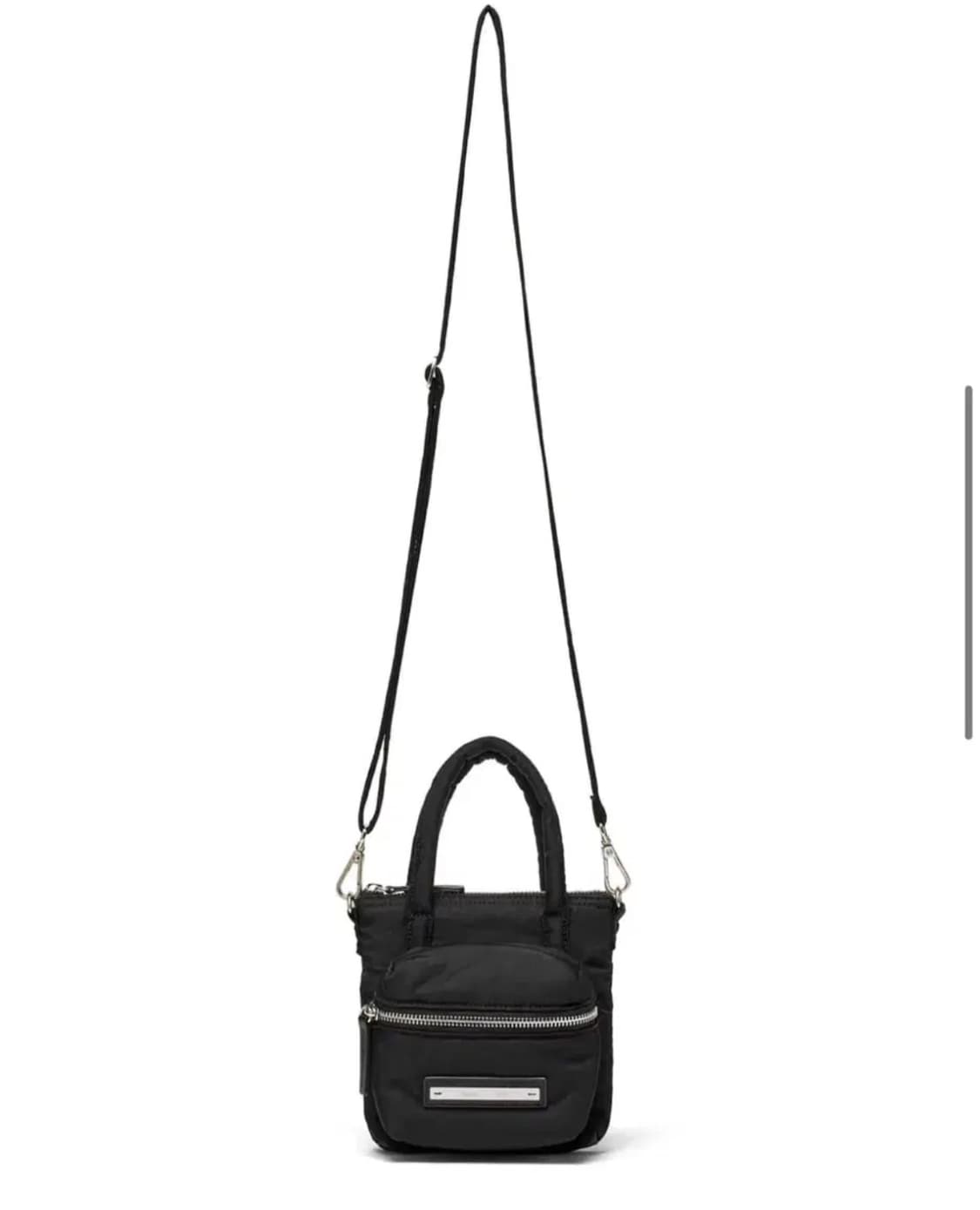 (새제품) 마뗑킴 - 패디드 나일론 빅포켓 미니백 블랙 상품이미지1