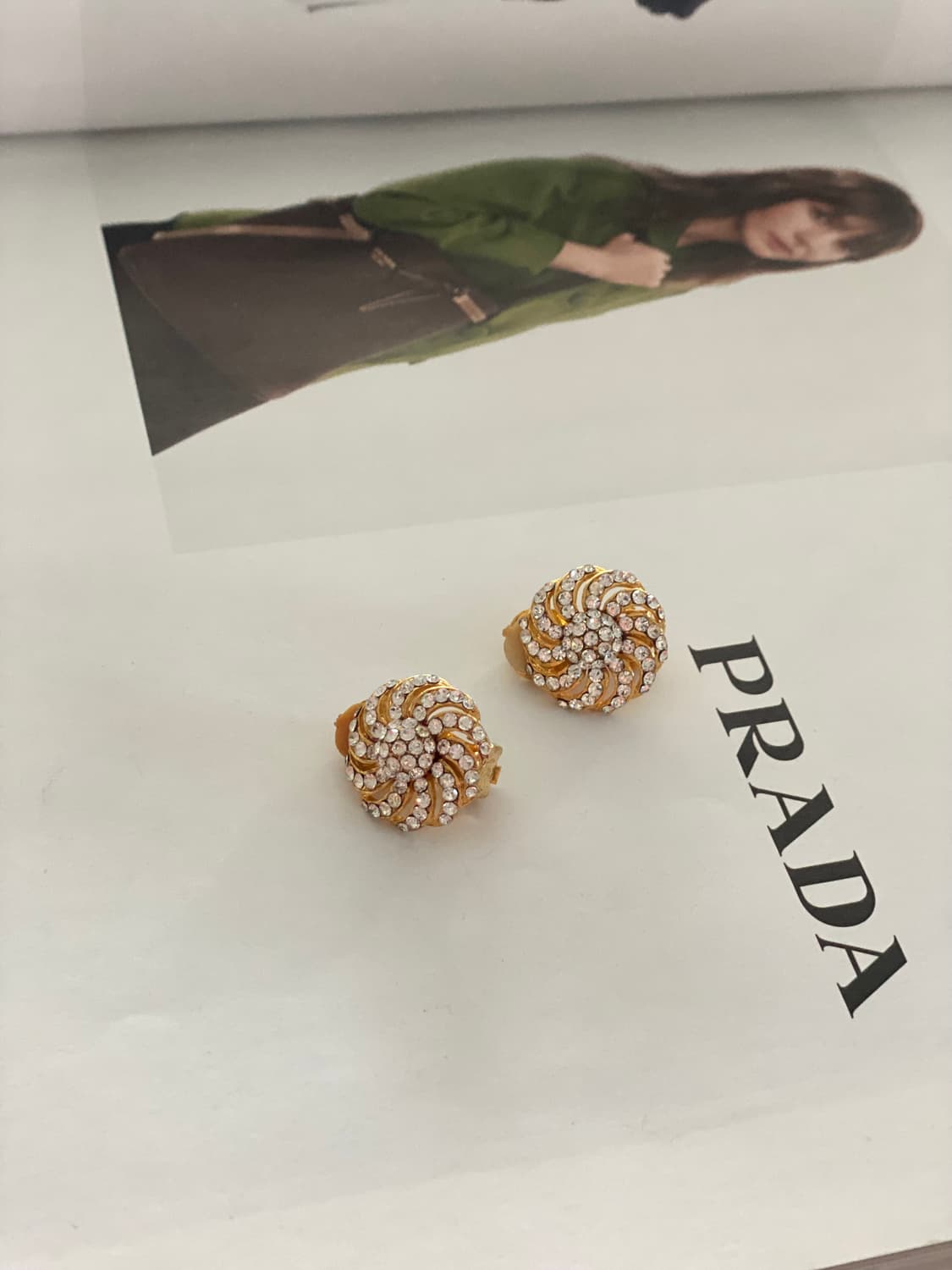 빈티지 금장 큐빅 원형 귀걸이 귀찌 상품이미지1