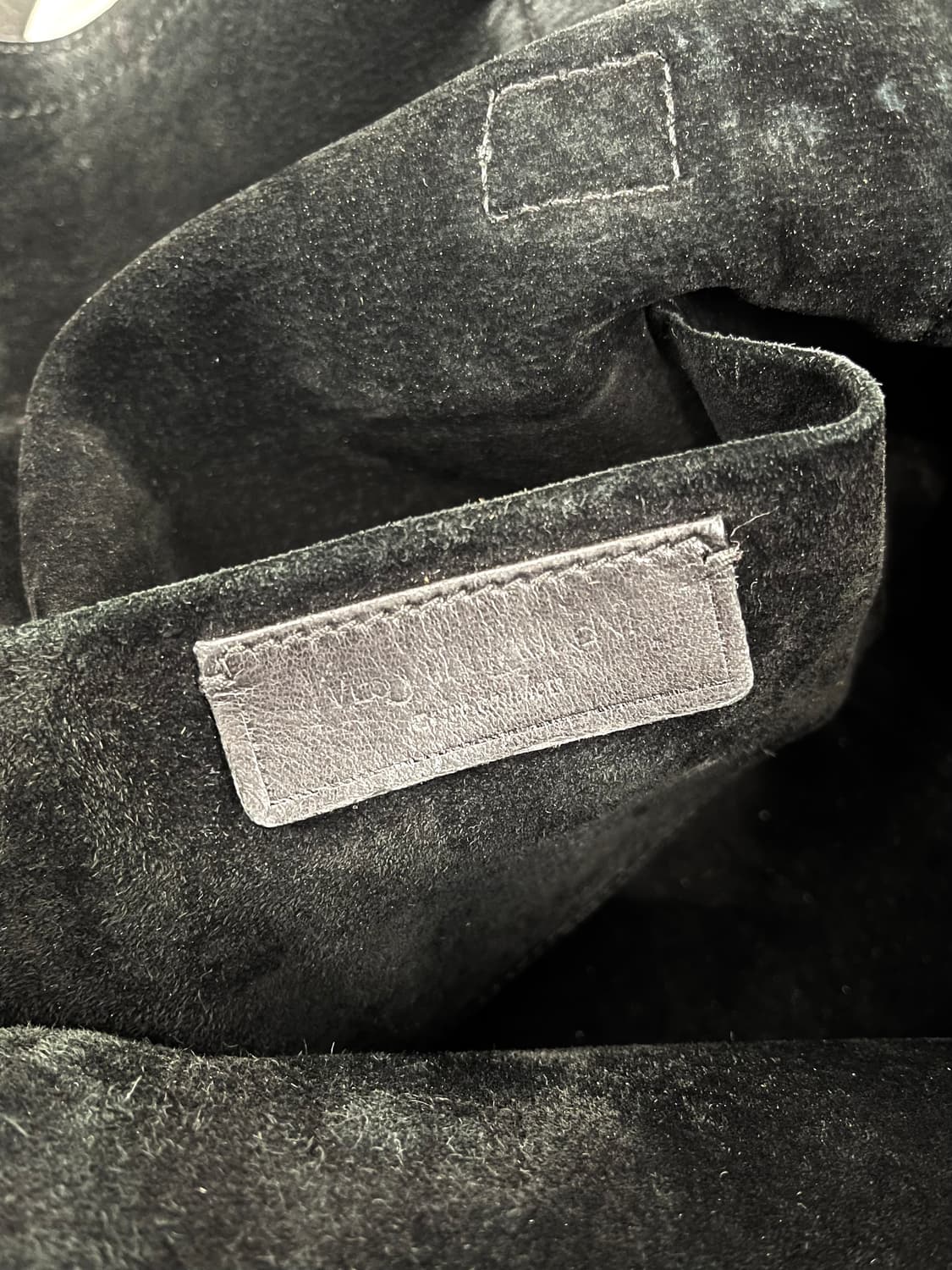 생로랑 레더 다운타운백 상품이미지7