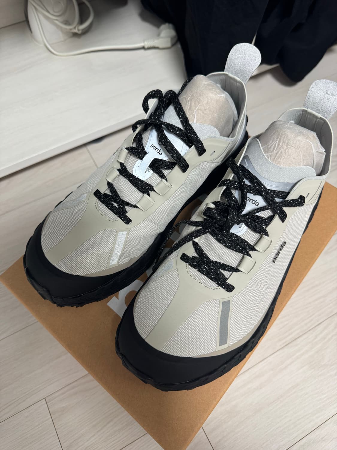 노다 001 신더 us10.5 285사이즈 (새상품) 판매 상품이미지1