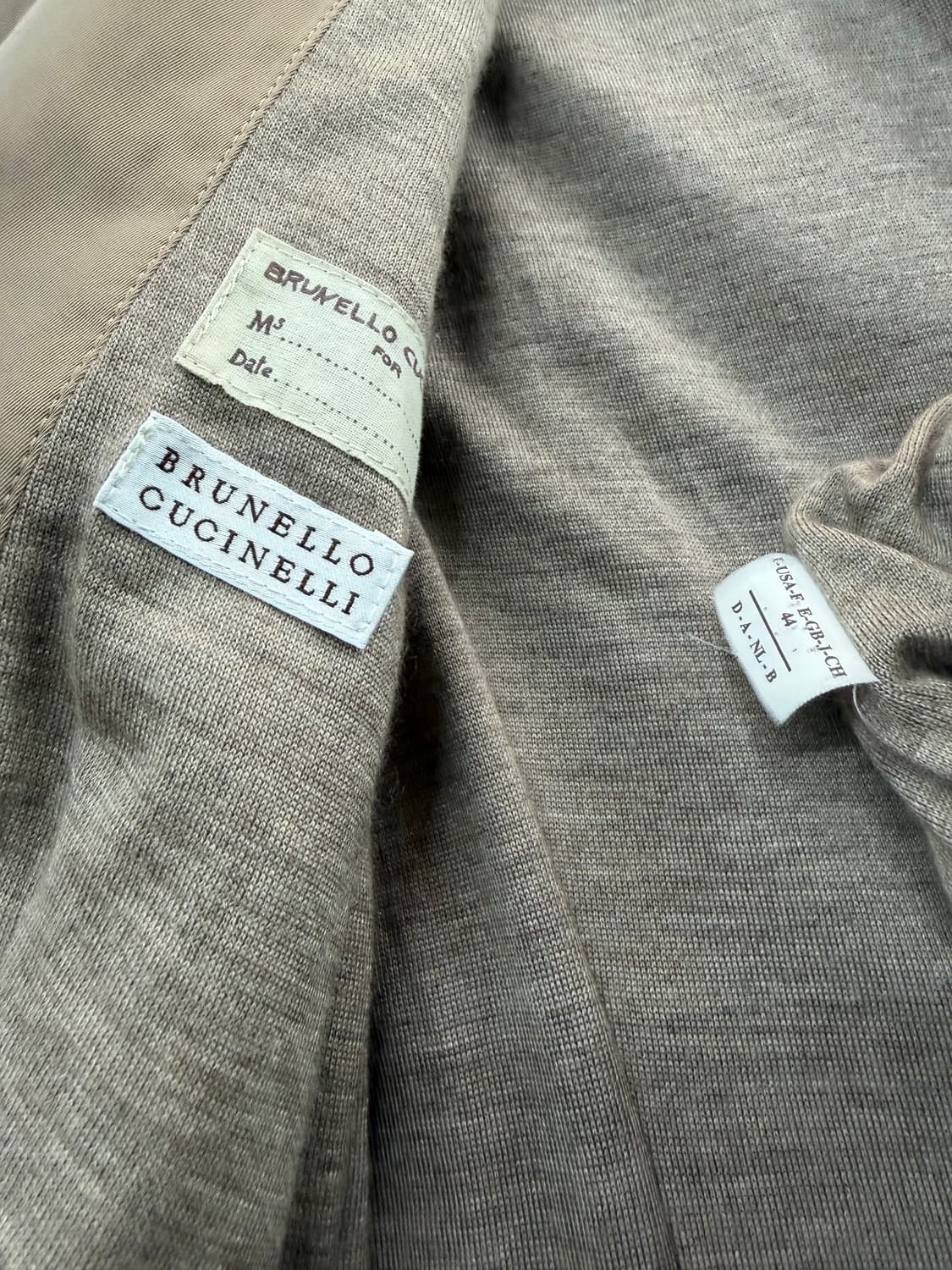 .IT44/ 브루넬로 쿠치넬리 캐시미어 블렌딩 패널 코트 상품이미지8