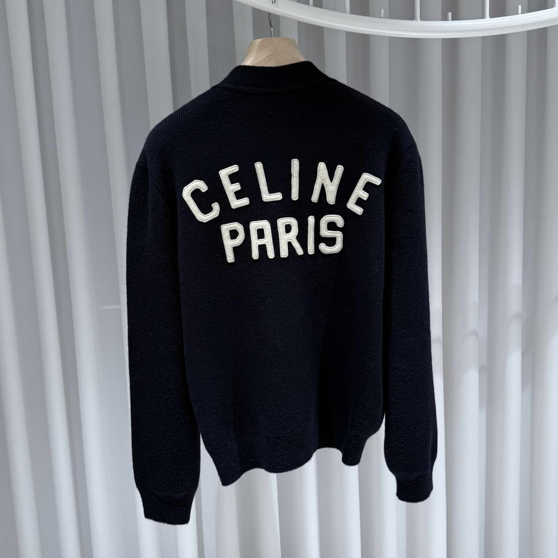 M / 셀린느 컬리지 로고 울 브이넥 가디건 / 미사용 상품이미지3