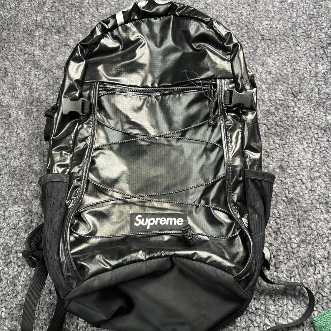 17FW 슈프림 백팩 블랙 상품이미지1