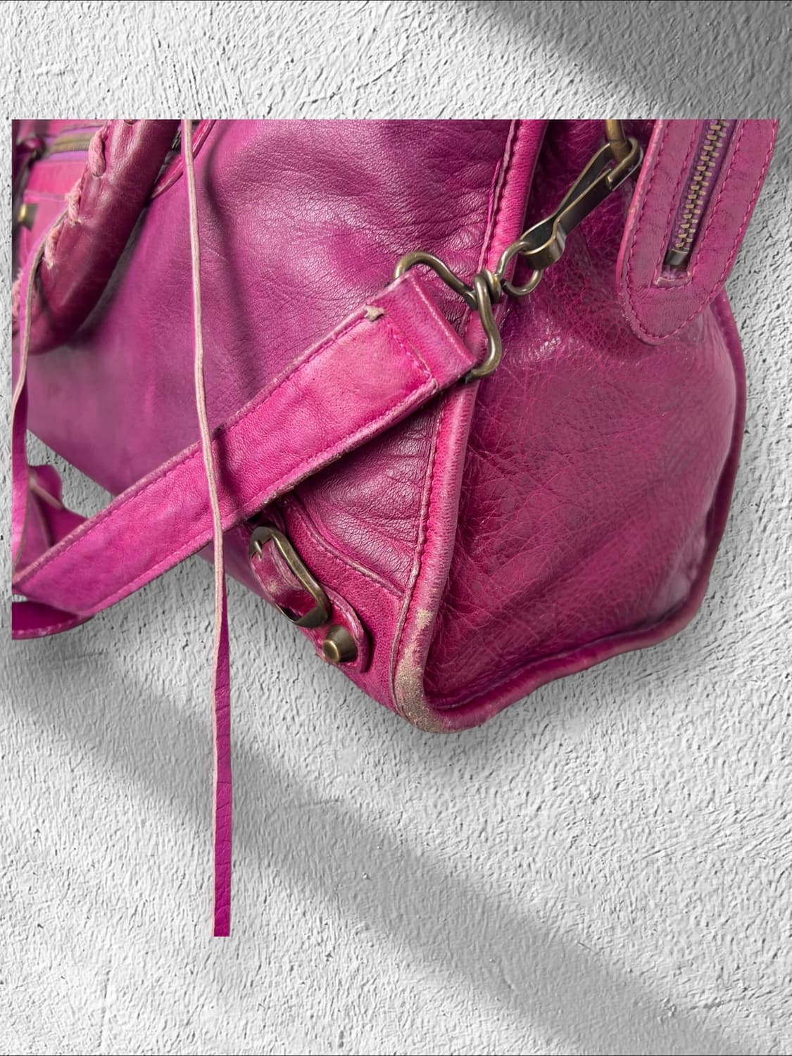 발렌시아가 클래식 모터백 상품이미지5