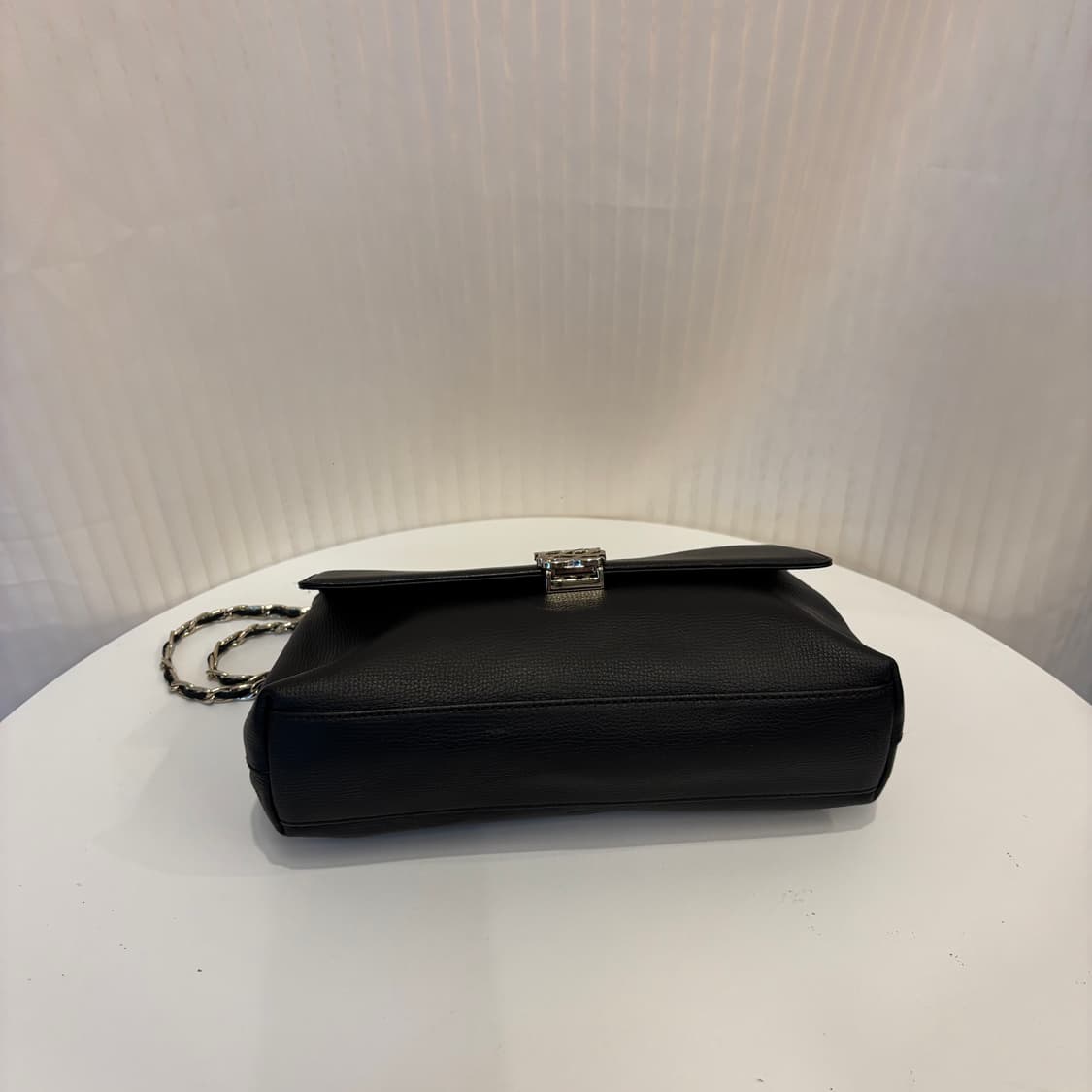 정품 루이까또즈 체인 숄더백     상품이미지5