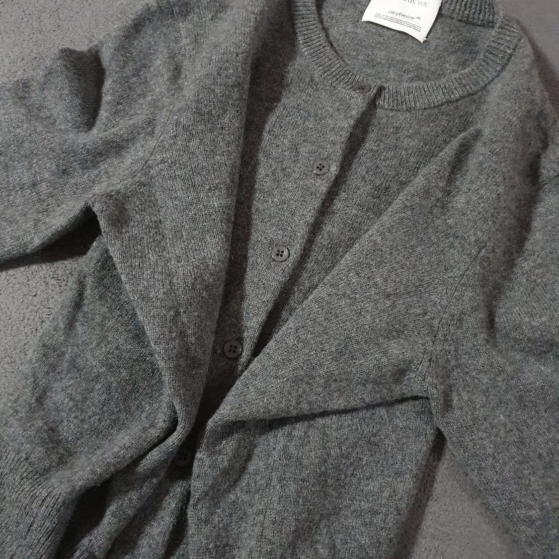 샤인온유 캐시미어 100% 베이직 가디건 그레이 상품이미지4