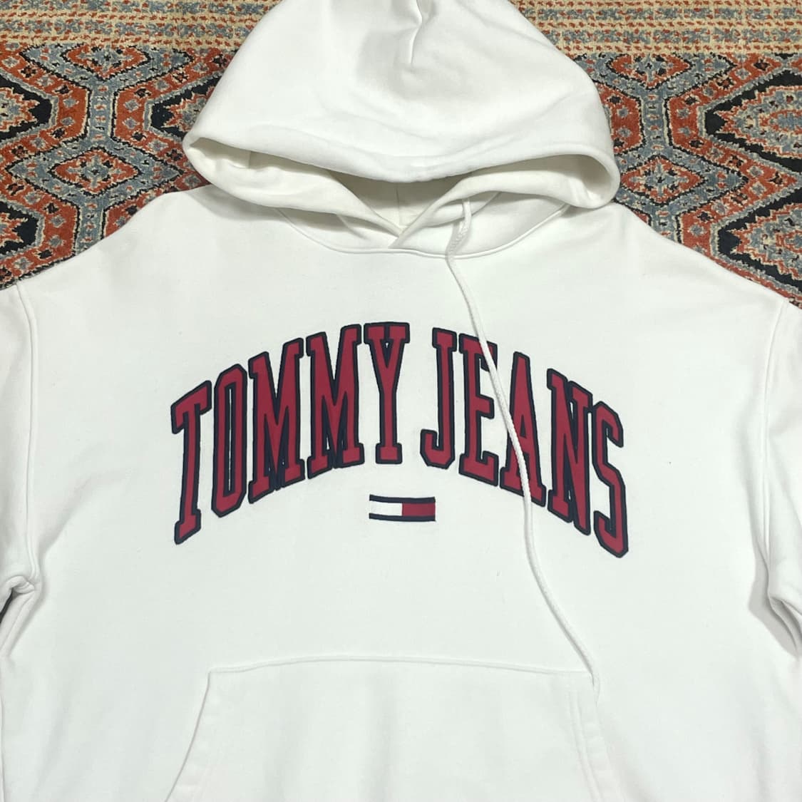 타미진스 스펠로고 화이트 후드티셔츠 남성L  상품이미지2