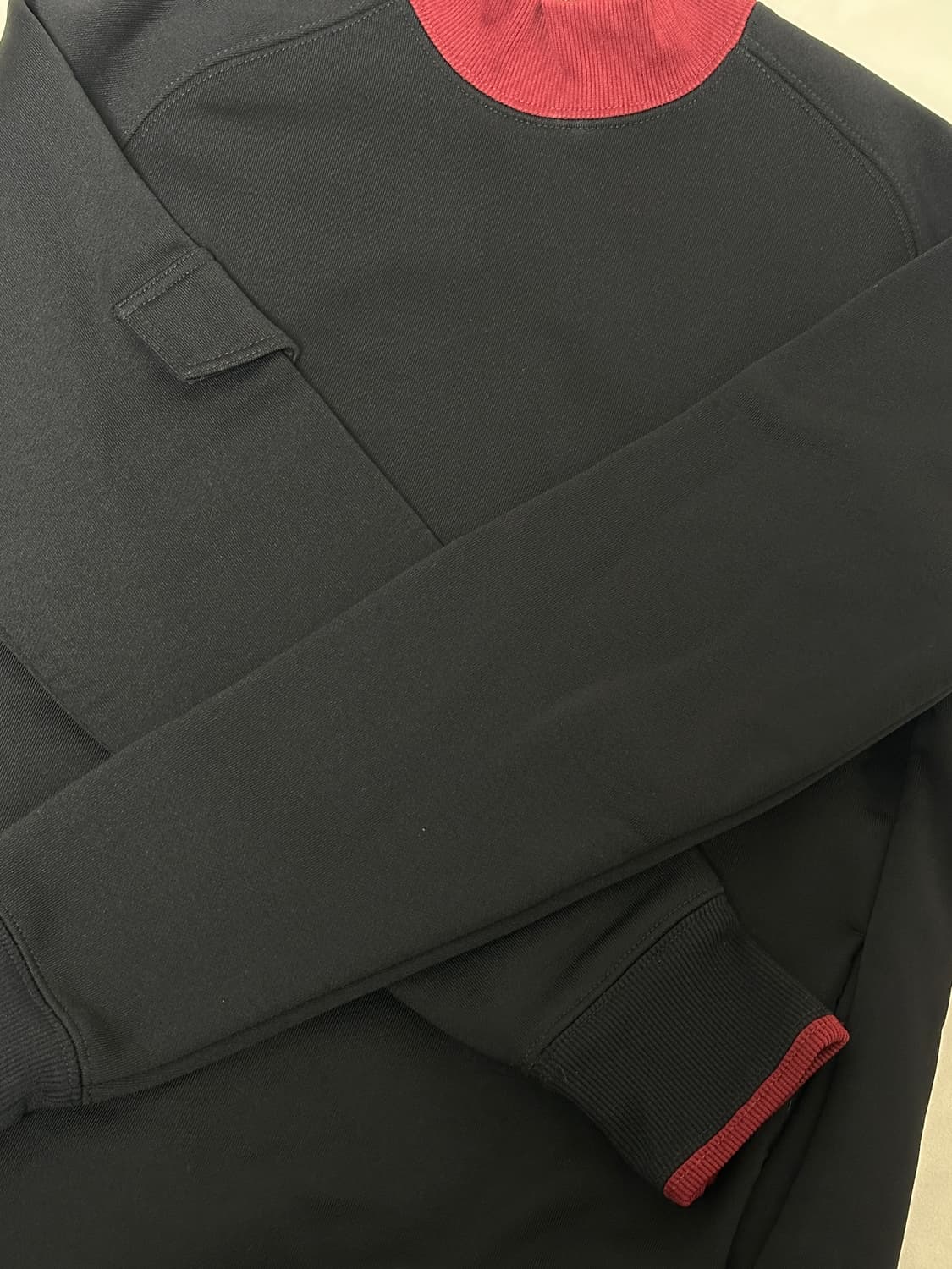 헬무트랭 맨투맨 상품이미지4