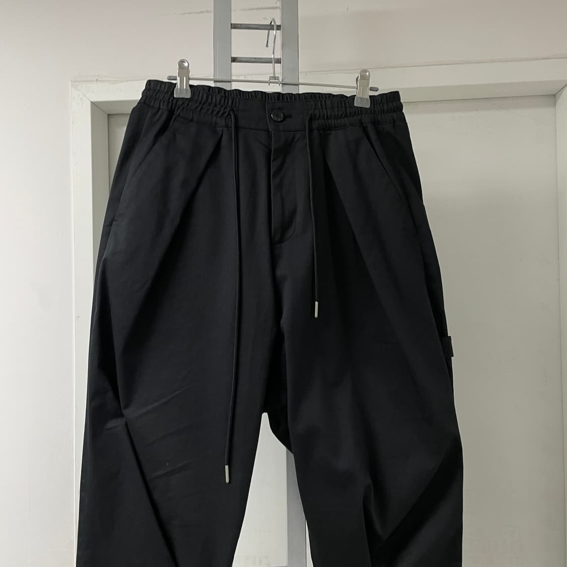 송지오 옴므 밴딩 블랙 팬츠 44 상품이미지2