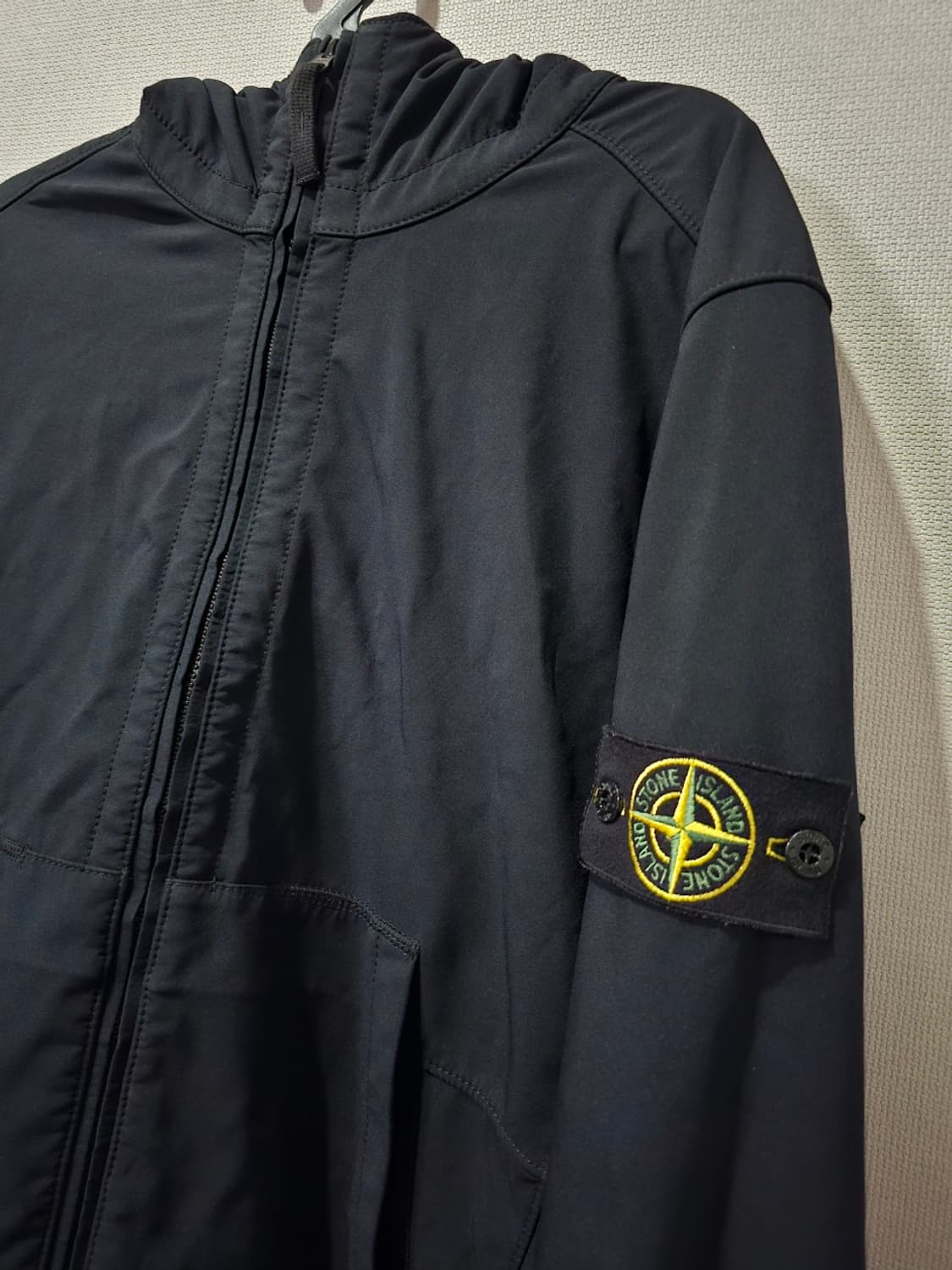 정품 스톤아일랜드 바람막이 자켓 95 / M 상품이미지2