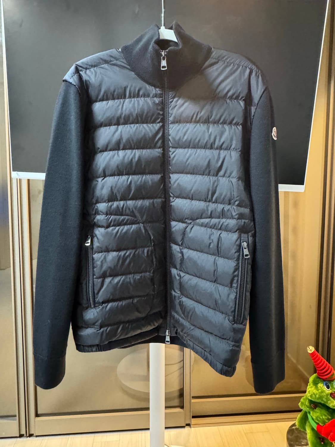 몽클레르 패딩 울 가디건 블랙 - 24FW 상품이미지3