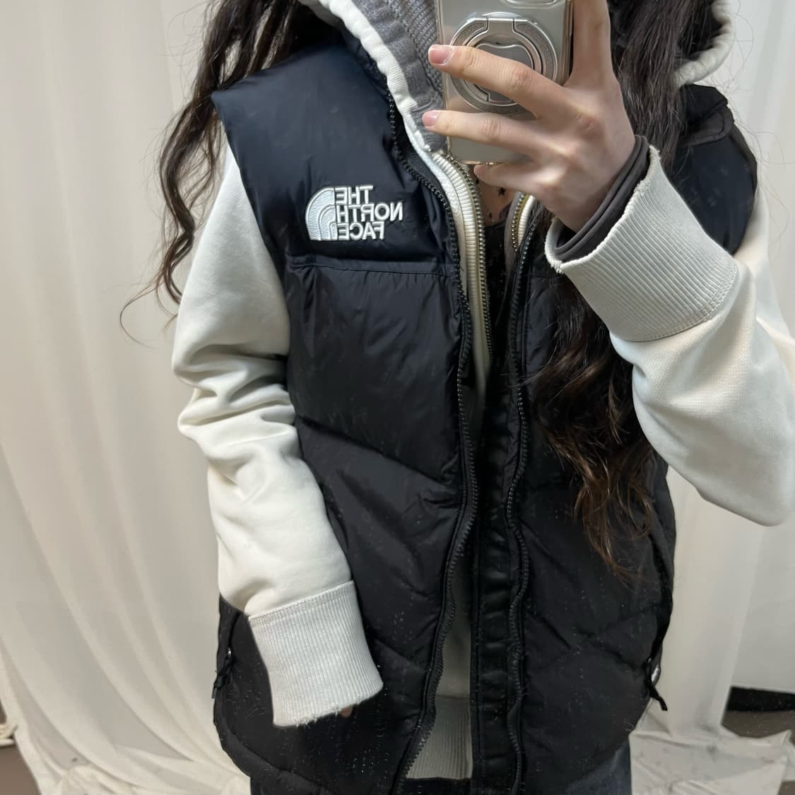 The North Face Nuptse 700 Down Vest 상품이미지3