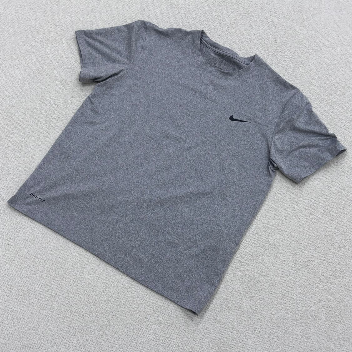 XL 나이키 남성 스몰로고 반팔 티셔츠 0323E 상품이미지1