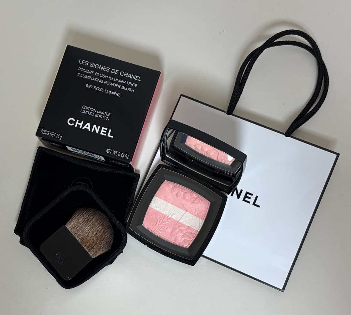 새상품) 샤넬 레 사인 드 블러쉬 997 로즈 뤼미에르  상품이미지1