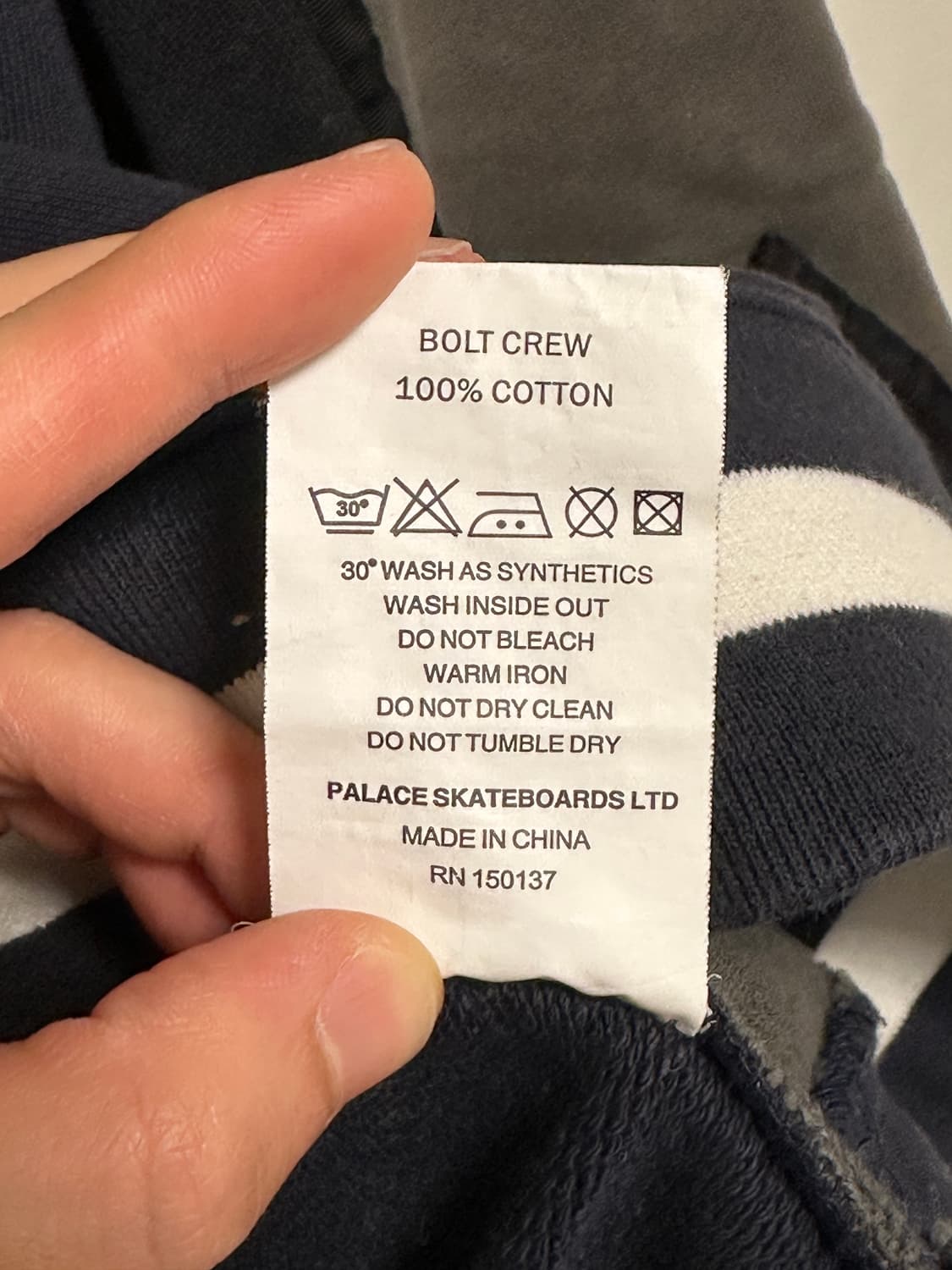 팔라스 볼트 크루넥 그레이 블랙 맨투맨 21FW 자수 상품이미지8