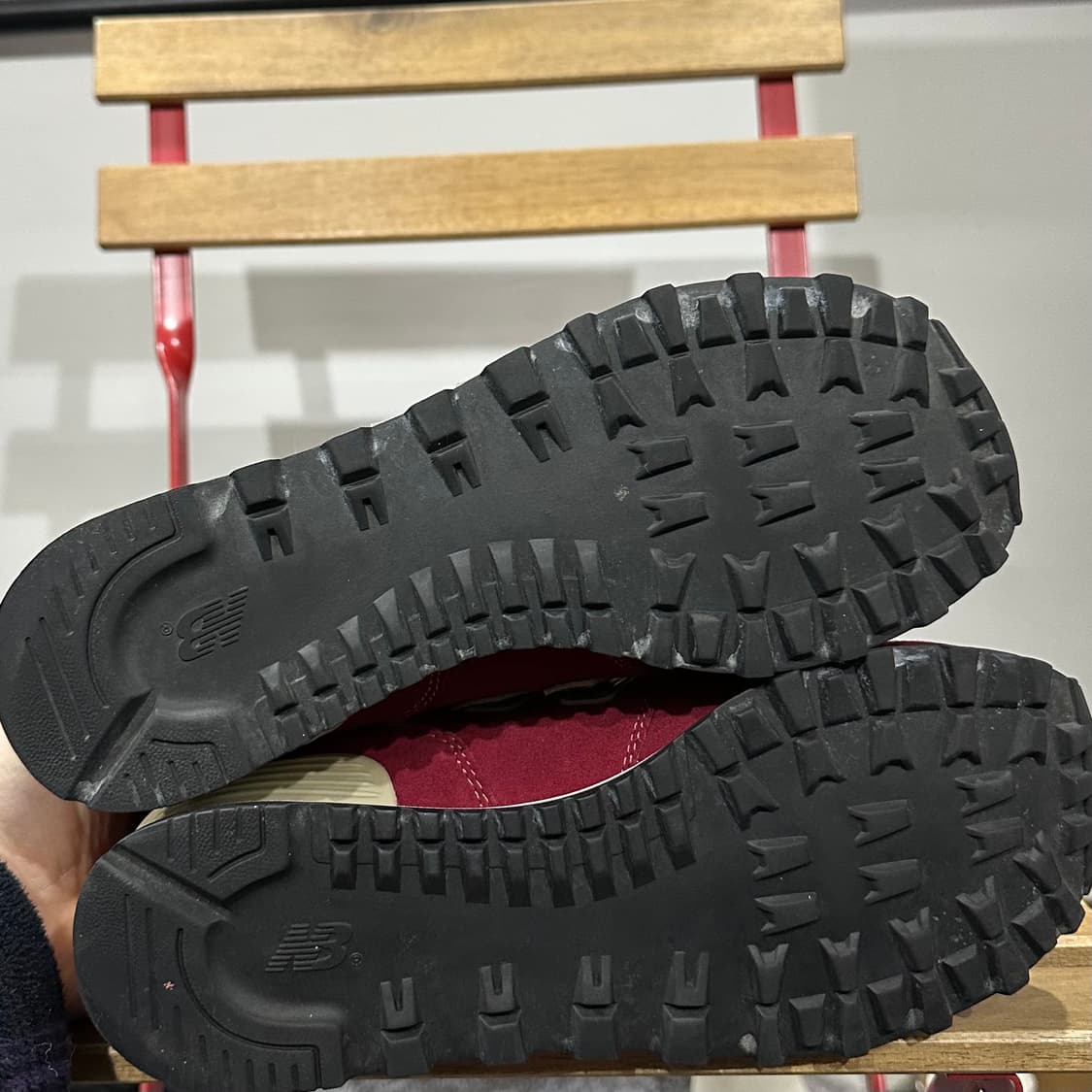 250) 뉴발란스 운동화 남녀 공용 신발 574 레드 스웨이드 상품이미지6