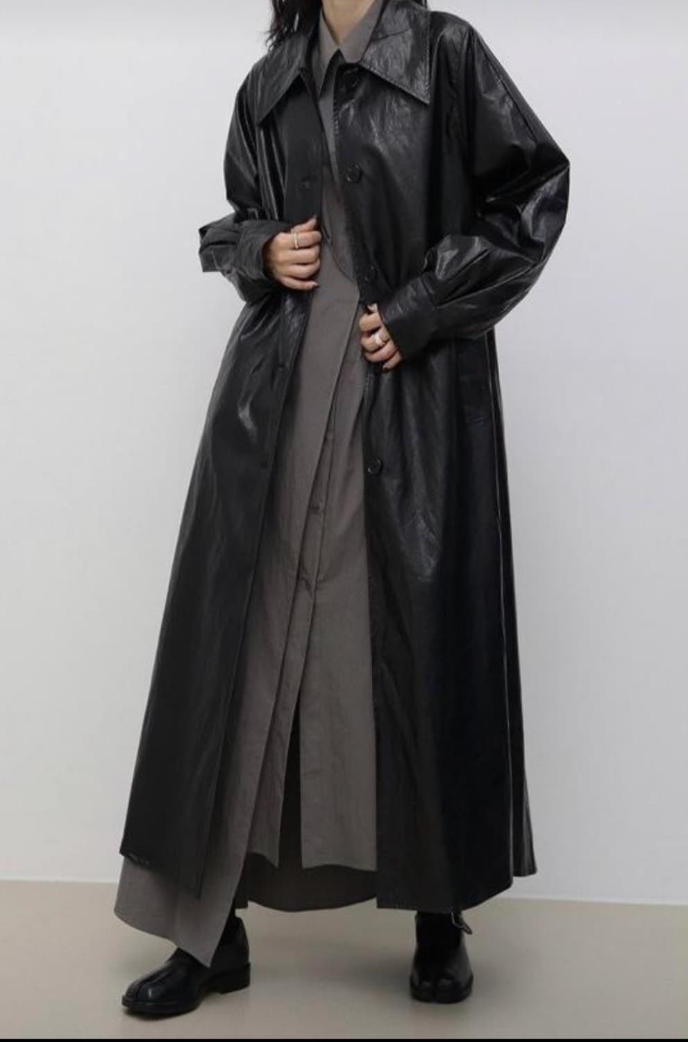 트리밍버드 롱 레더 트렌치 블랙 상품이미지2