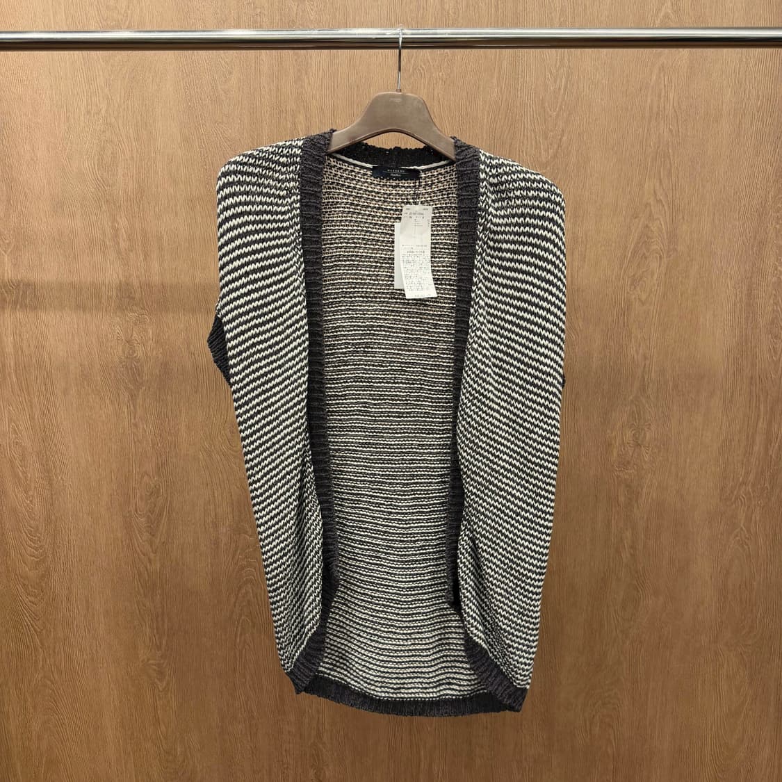 막스마라 위켄드 오픈 니트 슬리브리스 가디건 트위스트 디테일 딥 브라운 상품이미지2