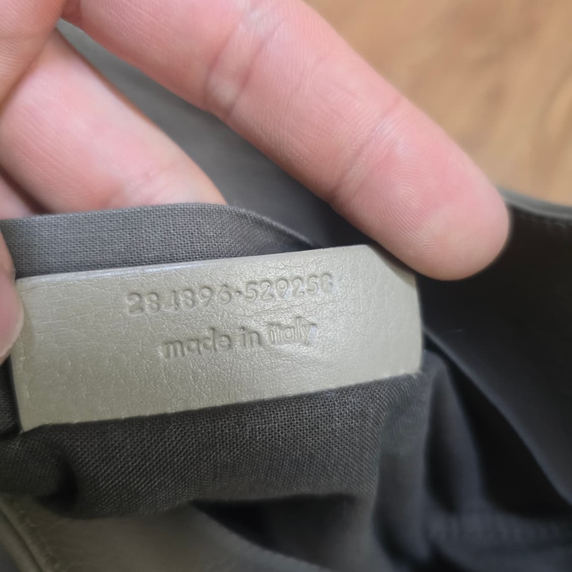 생로랑 카바스 빅숄더백 상품이미지9