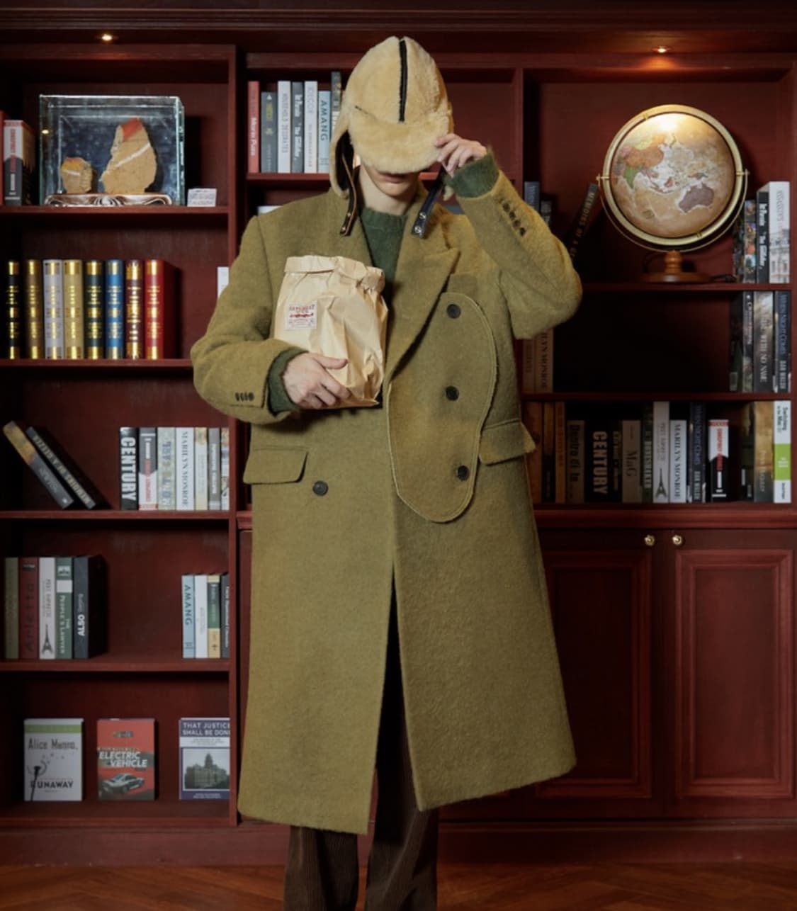 Stu 패치 더블코트 베이지 상품이미지1