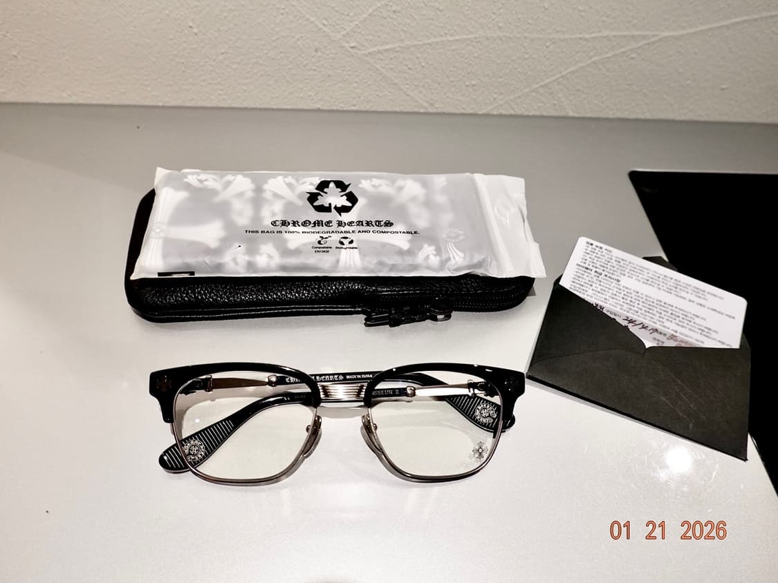 크롬하츠 보넨노이슈어2 블랙/브러쉬드 실버 안경 상품이미지2