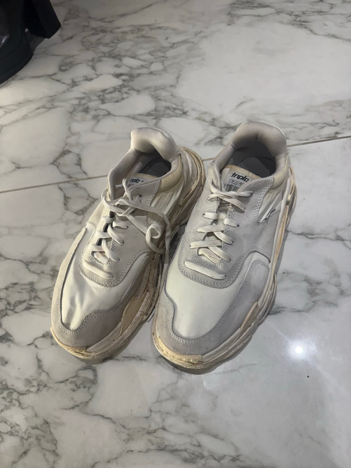 발렌시아가 트리플s 상품이미지1