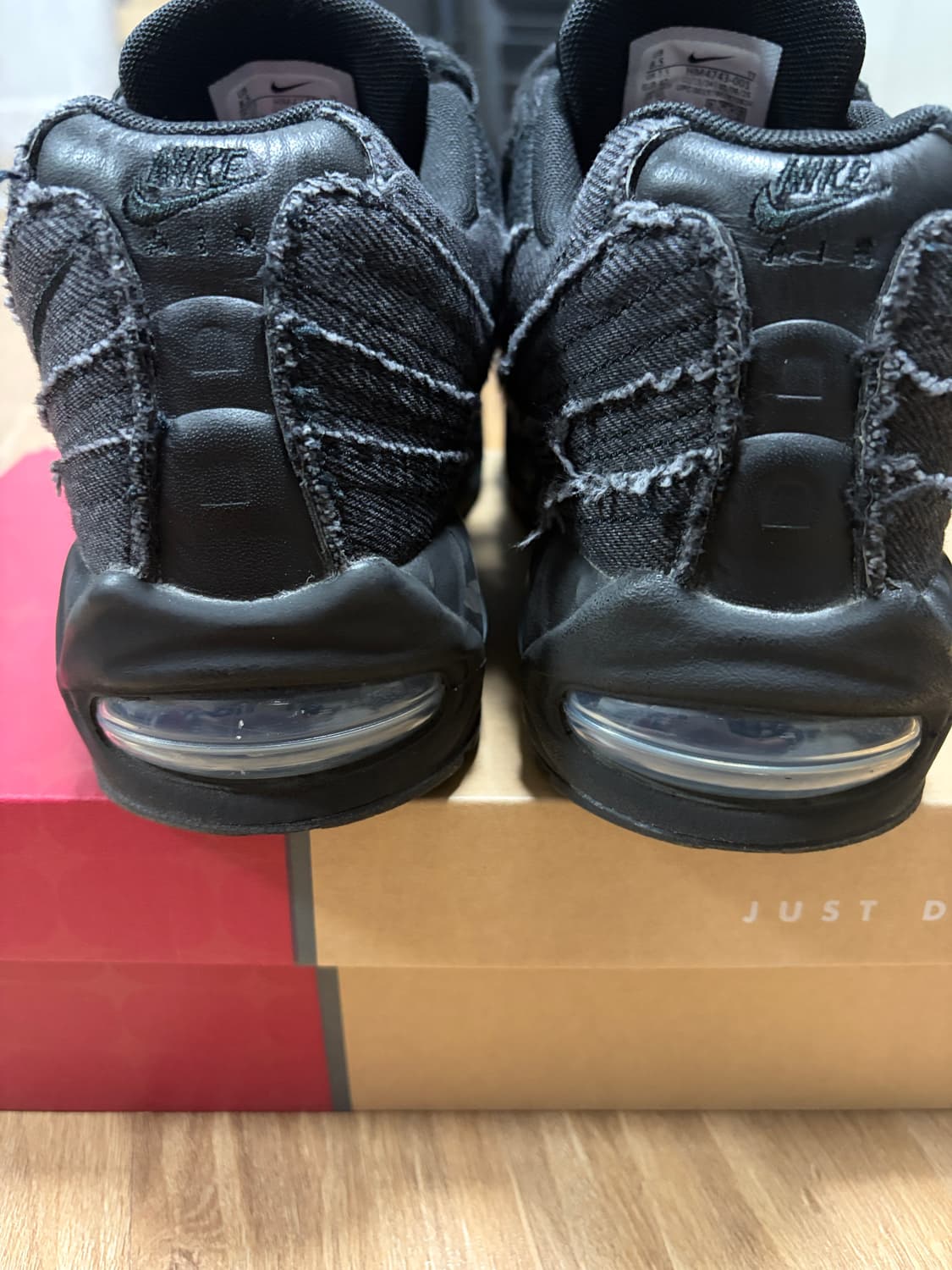 나이키 X 리바이스 콜라보 에어맥스 95 블랙 265 상품이미지3