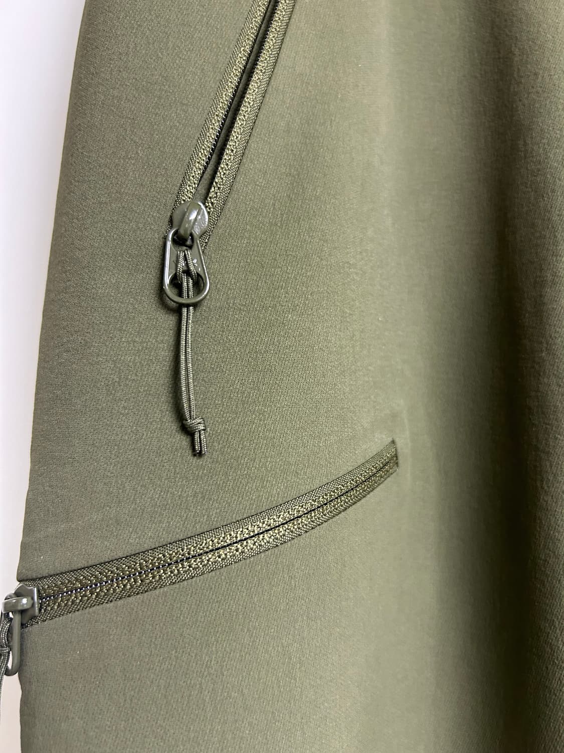 아크테릭스 신상감마팬츠  올리브 30 상품이미지4