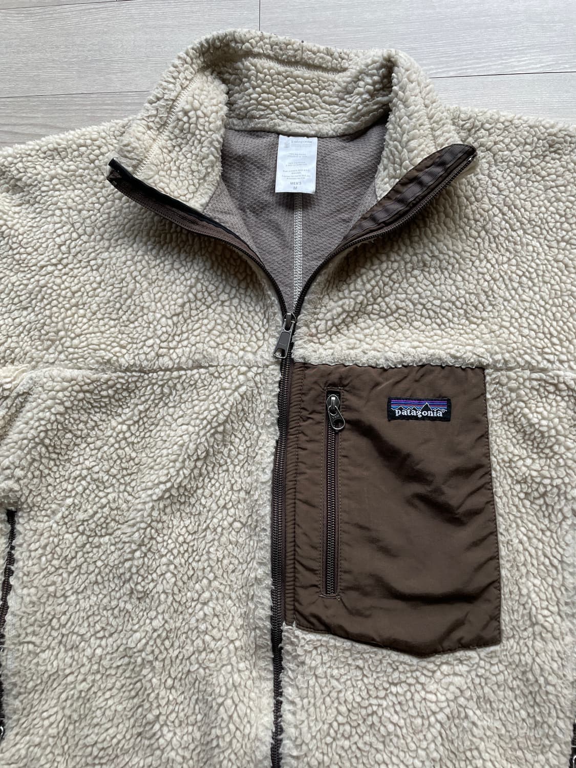 파타고니아 레트로x 오트밀 브라운 자켓 상품이미지5