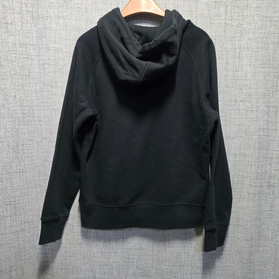 뉴발란스 여성 로고 기모 후드티  상품이미지2